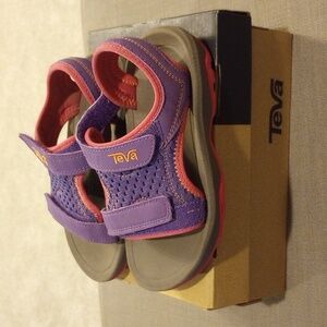 Kids Teva sandals